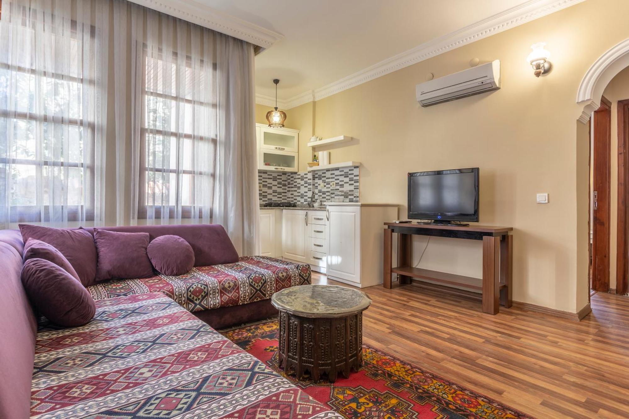 Daire Pasha Suite, Floor *