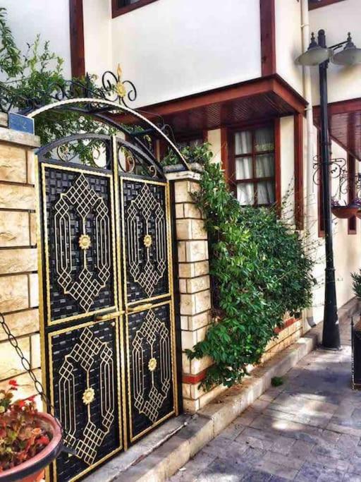 Pasha Suite, Floor Daire