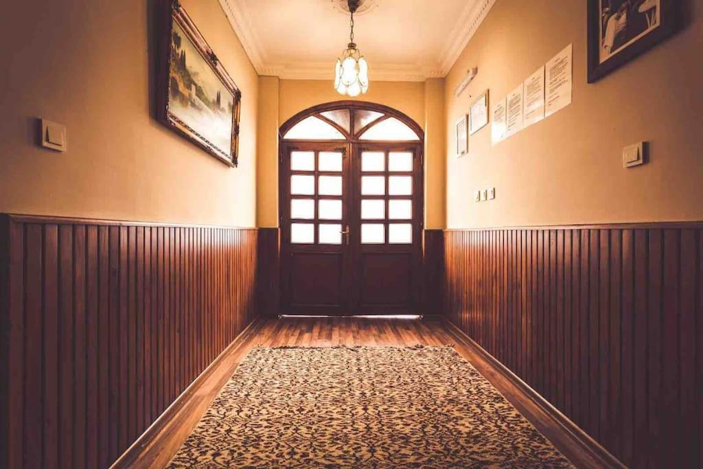 Daire Pasha Suite, Floor *